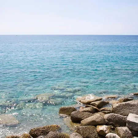 Apartment 2 Bedroom Beautiful In Tronca *